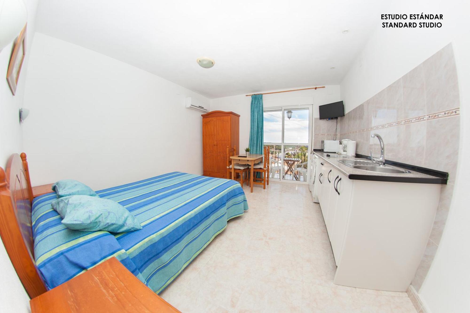 Apartamentos Rurales Santos Benajarafe Esterno foto