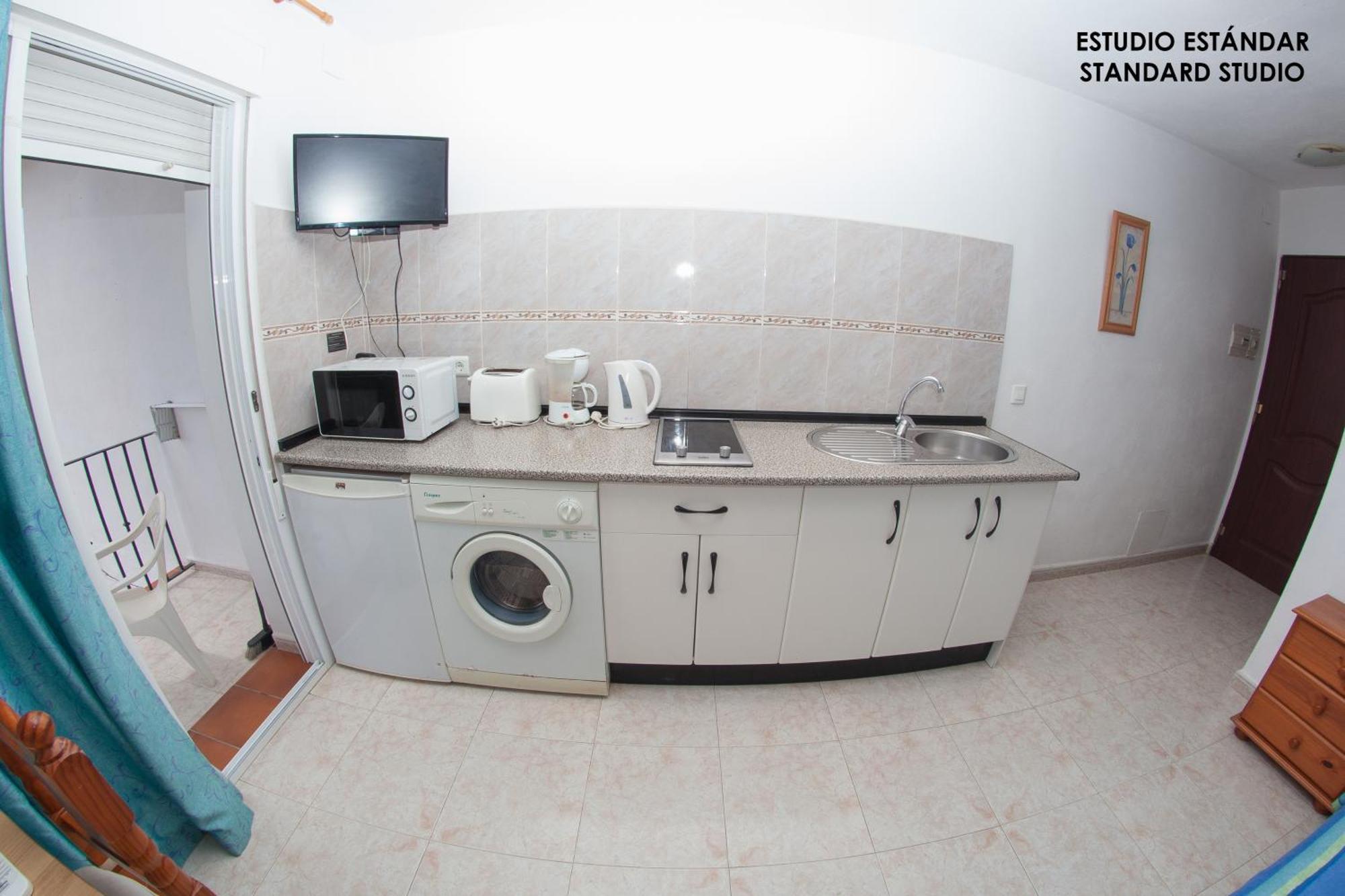 Apartamentos Rurales Santos Benajarafe Esterno foto