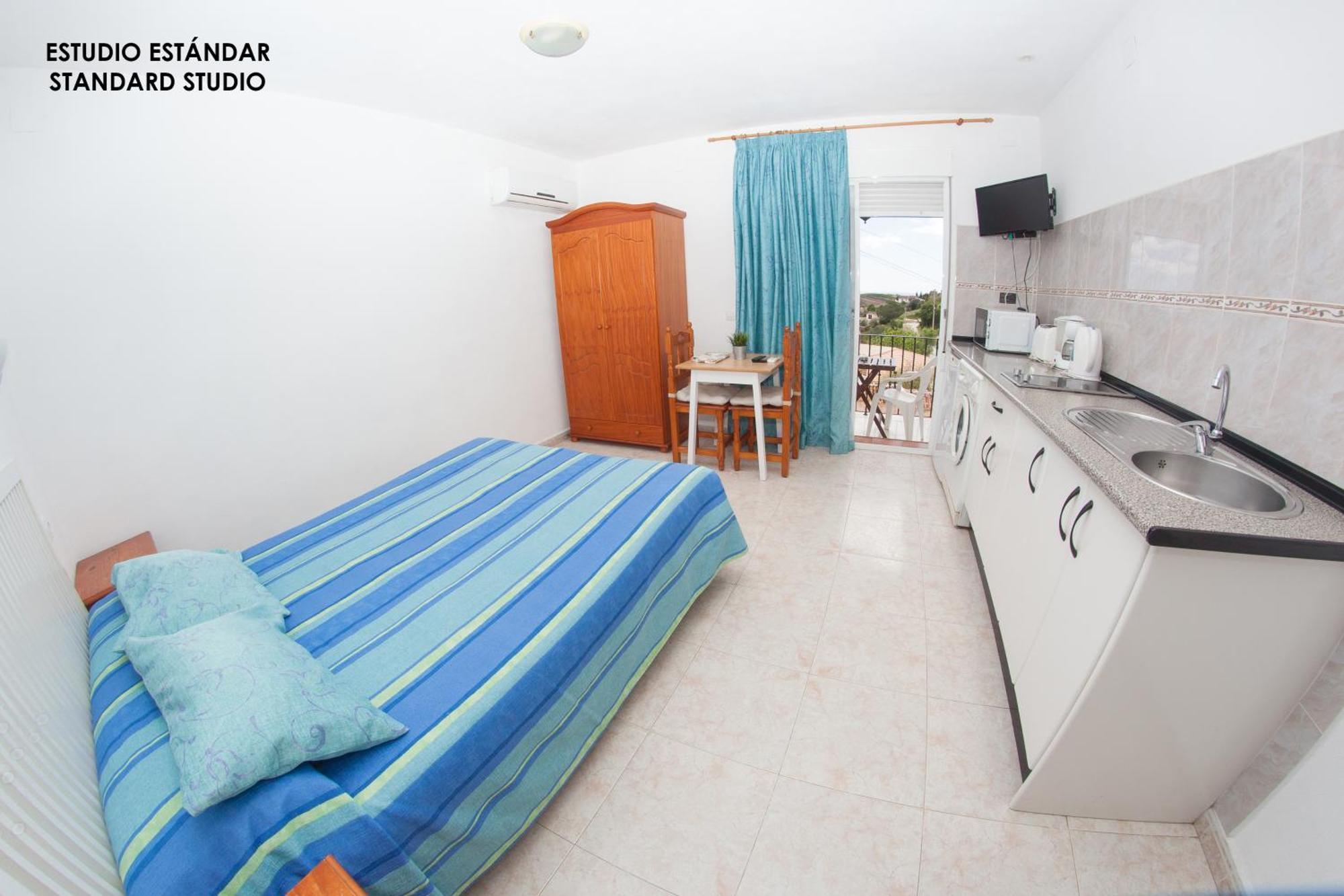Apartamentos Rurales Santos Benajarafe Esterno foto